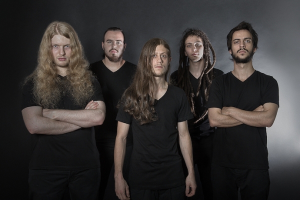 Integral band