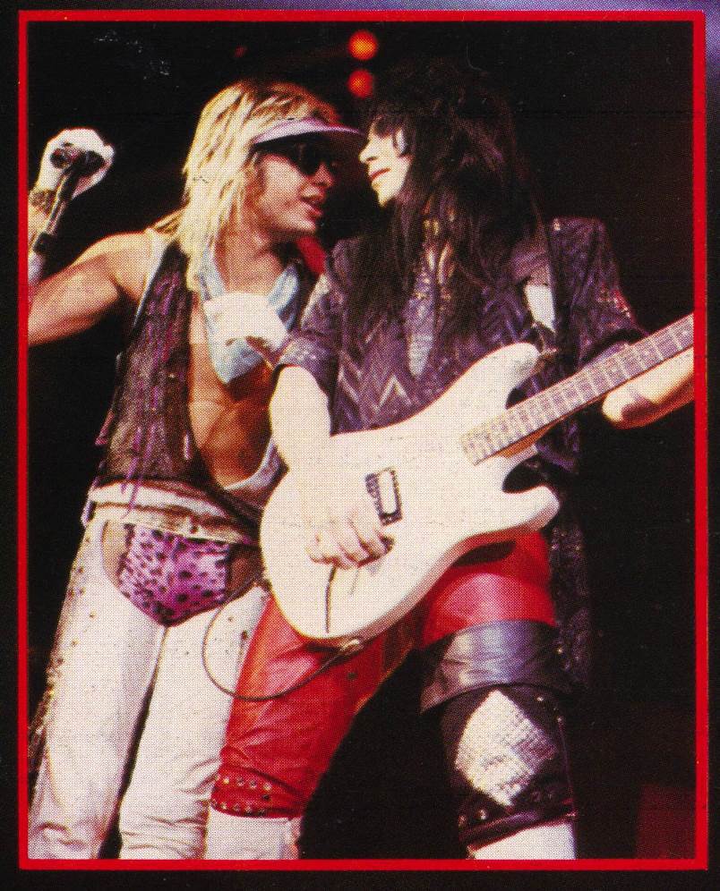 HM 3 MOTLEY CRUE 1 2