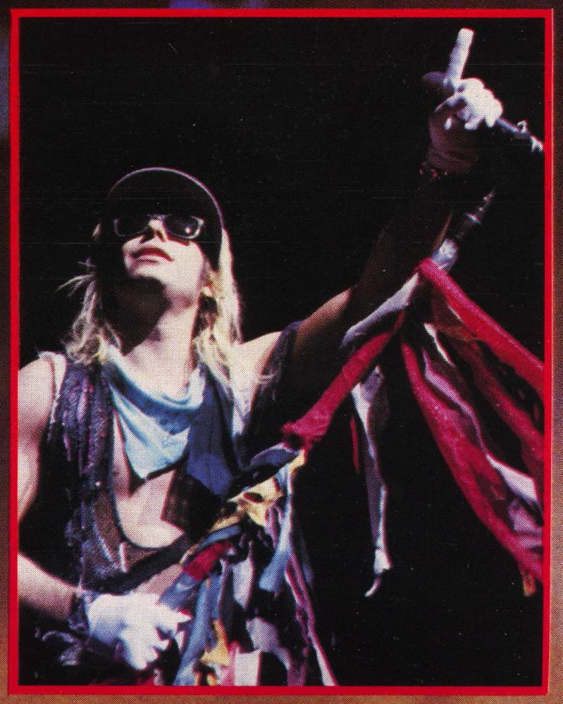 HM 3 MOTLEY CRUE 1 3