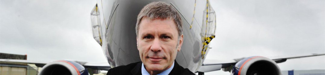 Iron Maiden: Bruce Dickinson paga di tasca propria gli arretrati dello staff della Cardiff Aviation