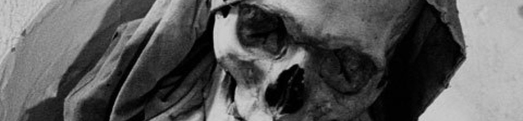 Totalitarian: in streaming completo il nuovo album “De Arte Tragoediae Divinae”