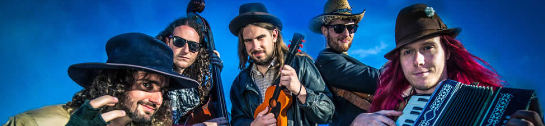 Alestorm: il video di ‘Fucked With an Anchor”