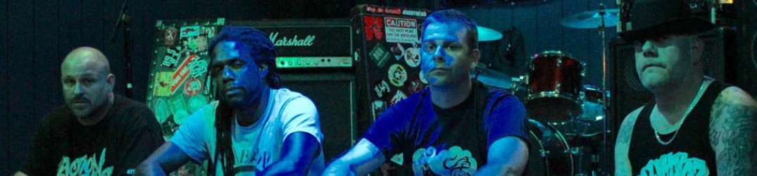 Full Scale Riot: ascolta la nuova song ‘Outshine’