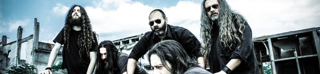Housebreaking: disponibile il teaser di “Blood Red”