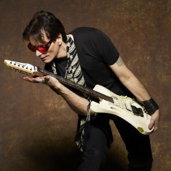 A lezione con Steve Vai