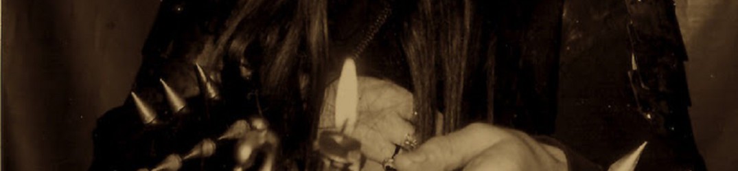 Mortiis: ristampe di “Ånden som Gjorde Opprør” & “Keiser av en Dimensjon Ukjent”