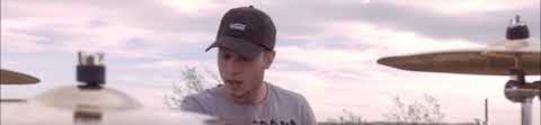 Earth Groans: guarda il drum playthrough video di ‘Driving Out’