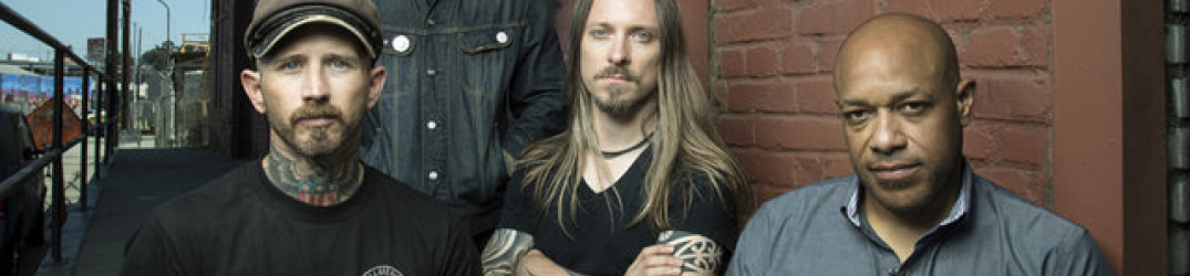 Light The Torch: pubblicato un altro webisode inerente il nuovo album “Revival”