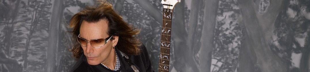 Steve Vai: tutto “Passion and Warfare” live nel 2016