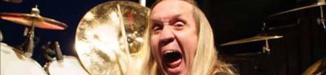 Iron Maiden: Nicko McBrain mostra in video il suo drum-kit