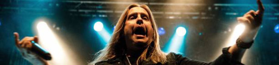 Devil’s Hand (ft. Mike Slamer & Andrew Freeman): il lyric video ufficiale di ‘Falling in”