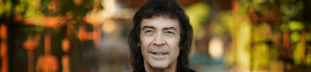 Steve Hackett: a gennaio il nuovo album “At the Edge of Light”