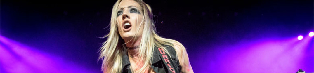 Nita Strauss: “”Controlled Chaos” è l’album che ho sempre voluto fare”