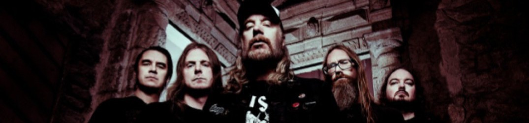 At The Gates: online il music video ufficiale di ‘The Mirror Black’ (ft. Rob Miller)