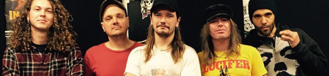 Entombed: l’audio di ‘Sinners Bleed’ dall’album “Clandestine – Live”