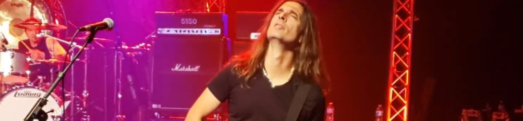 Megadeth: guarda l’esibizione di Kiko Loureiro al “Randy Rhoads Remembered” di Pasadena