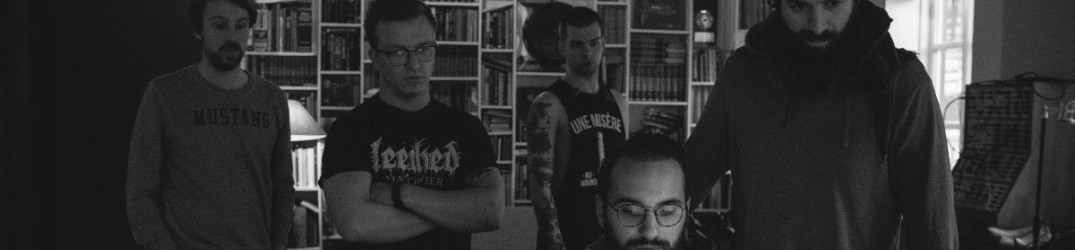 Une Misère: completati registrazione e missaggio del debut-album, teaser online