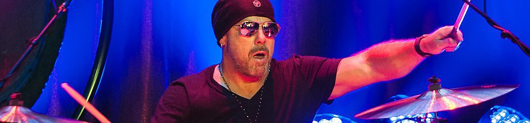 Jason Bonham: chiedo scusa per aver detto che Jimmy Page mi ha offerto della cocaina da minorenne