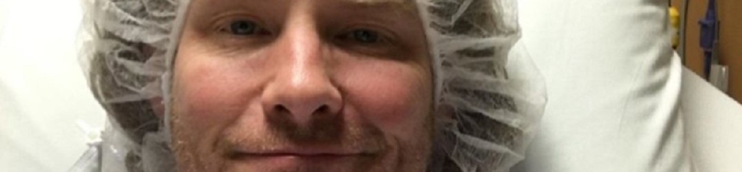 Slipknot: Corey Taylor, una foto prima di entrare in sala operatoria, poi conferma la riuscita