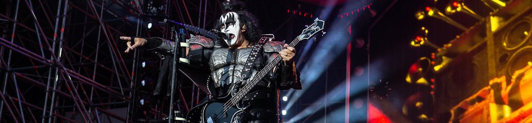 Kiss: Simmons, non puoi fare a meno di cambiare una gomma bucata; Tommy e Eric sono stati una manna