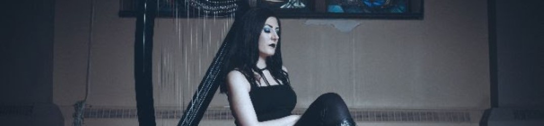 Cradle Of Filth: Lindsay Schoolcraft pubblicherà l’album solista “Martyr”
