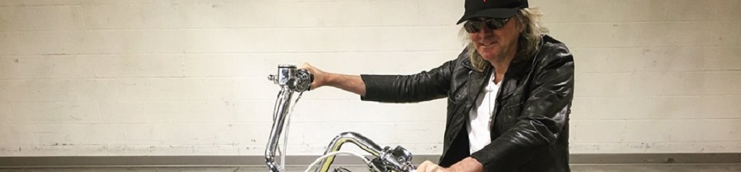 Judas Priest: Glenn Tipton ringrazia i fan: raccolti 150mila dollari per la sua Fondazione