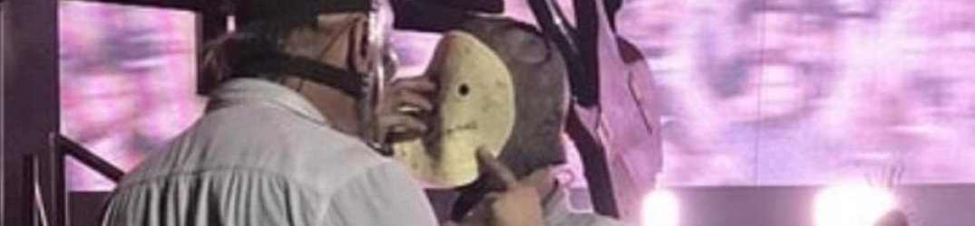 Slipknot: Tortilla Man ed il suo soprannome, si presenta sul palco con una vera tortilla in faccia