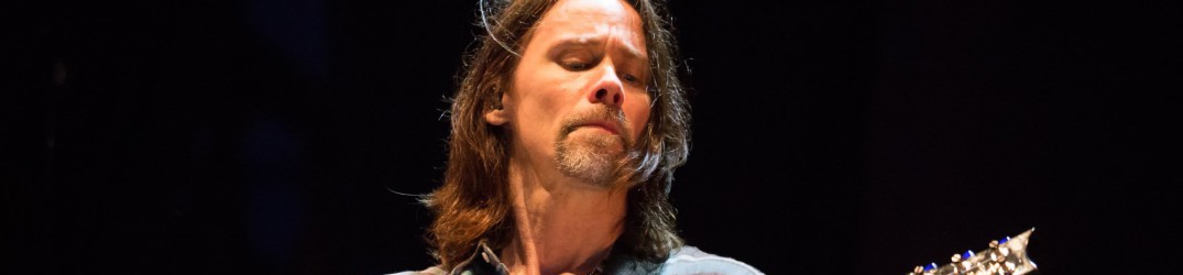 Myles Kennedy: “Ecco perché ho suonato ‘The Trooper’ dei Maiden in versione acustica” (video)