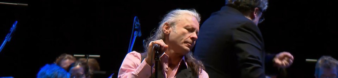 Bruce Dickinson: canta i Deep Purple con un’orchestra in ricordo di Jon Lord