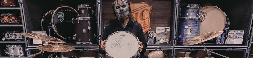 Slipknot: Jay Weinberg tornerà sui campi da hockey con una maschera da portiere speciale