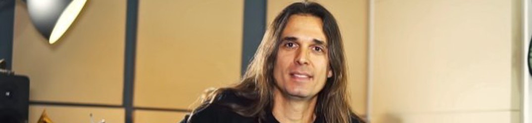 Megadeth: Kiko Loureiro, come esercitarsi per suonare assoli di chitarra impegnativi