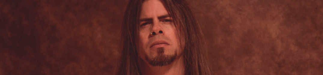 Queensrÿche: Todd La Torre mette all’asta gli abiti usati per il video ‘Blood of the Levant’