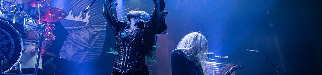 Arch Enemy: Alissa White-Gluz, nel metal ci sono alcuni dei musicisti più talentuosi del mondo