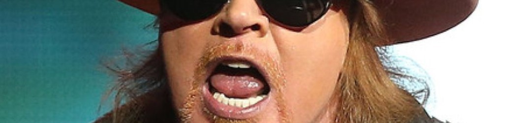 Axl Rose (Guns n’ Roses): la richiesta di rimuovere dalla rete le foto in cui appare grasso