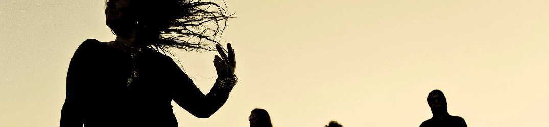 Earth Electric: firma del contratto discografico