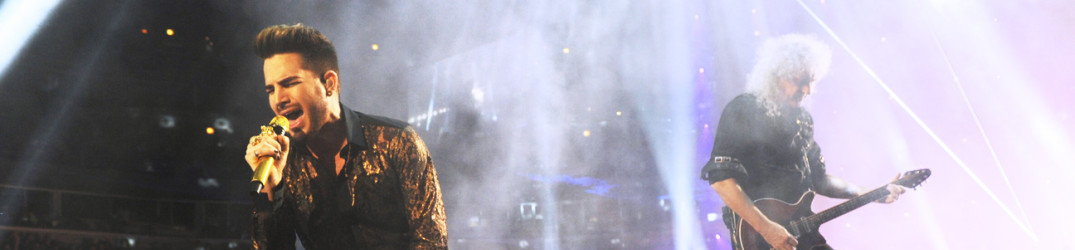 Queen: un video live con alla voce Adam Lambert per “We will rock you”/”We are the Champions”