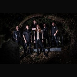 Hecate Enthroned: contratto discografico con Crank Music Group