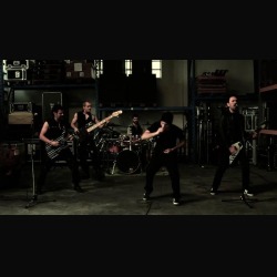 Steel City: online il video di “Under Your Face”