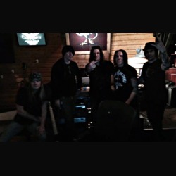 Skid Row: nuove foto dallo studio