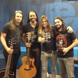 Almah: in streaming lo show acustico suonato per la tv brasiliana