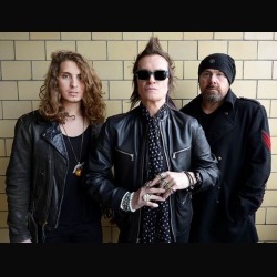 California Breed: il lyric video di “Midnight Oil”