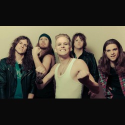 H.e.a.t.: il videoclip di ‘Mannequin Show’