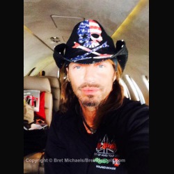 Poison: prime parole di Bret Michaels dopo il malore della scorsa settimana
