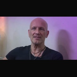 Def Leppard: staminali contro il cancro per Campbell