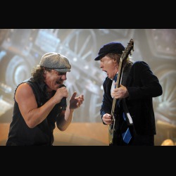 AC/DC: le prove per il “final bye-bye tourâ€