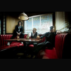 Sixx:A.M.: disponibile per l’ascolto la nuova ‘Let’s Go’