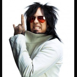 Mötley Crüe: intervento chirurgico per Nikki Sixx