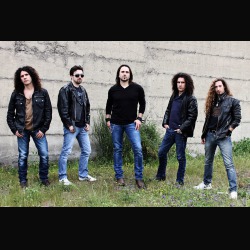 Ancestral: online la loro cover di ‘I’m Alive’ degli Heavy Load