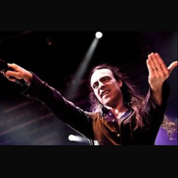 Labyrinth: il singer Roberto Tiranti lascia la band