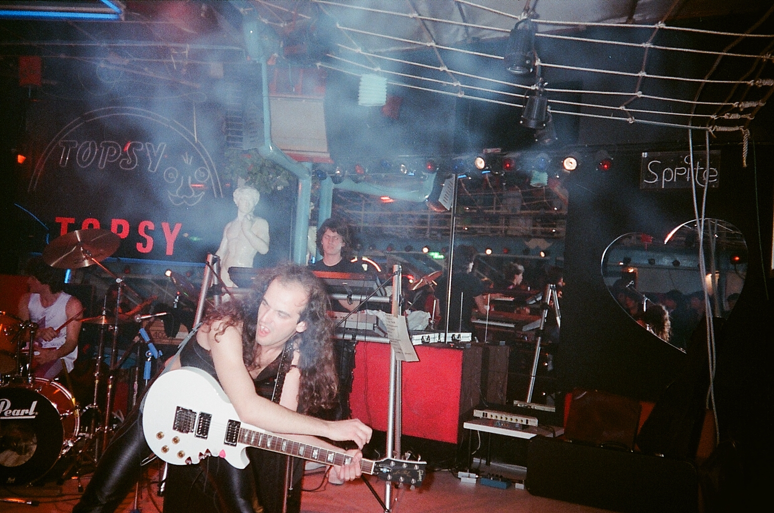 CRYING STEEL ALBERT SIMONINI live topsy 1